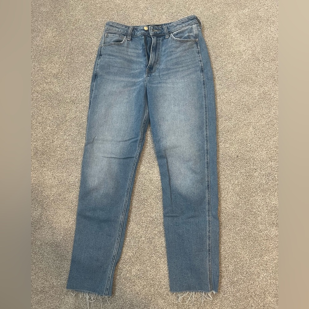 Hollister Light Blue Ultra High-Rise Mom Jeans